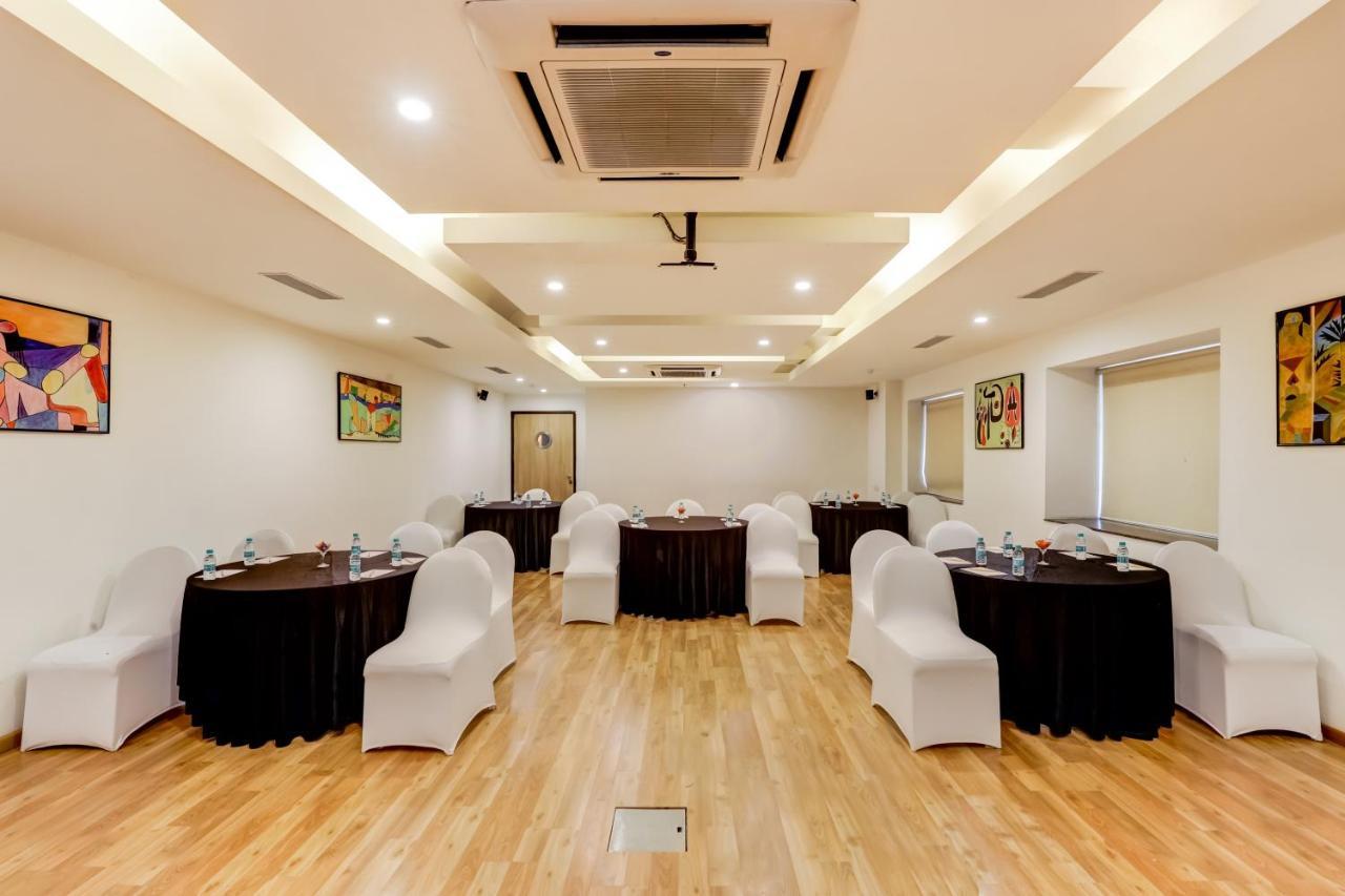 Lemon Tree Hotel, Αχμπανταμπάντ Εξωτερικό φωτογραφία